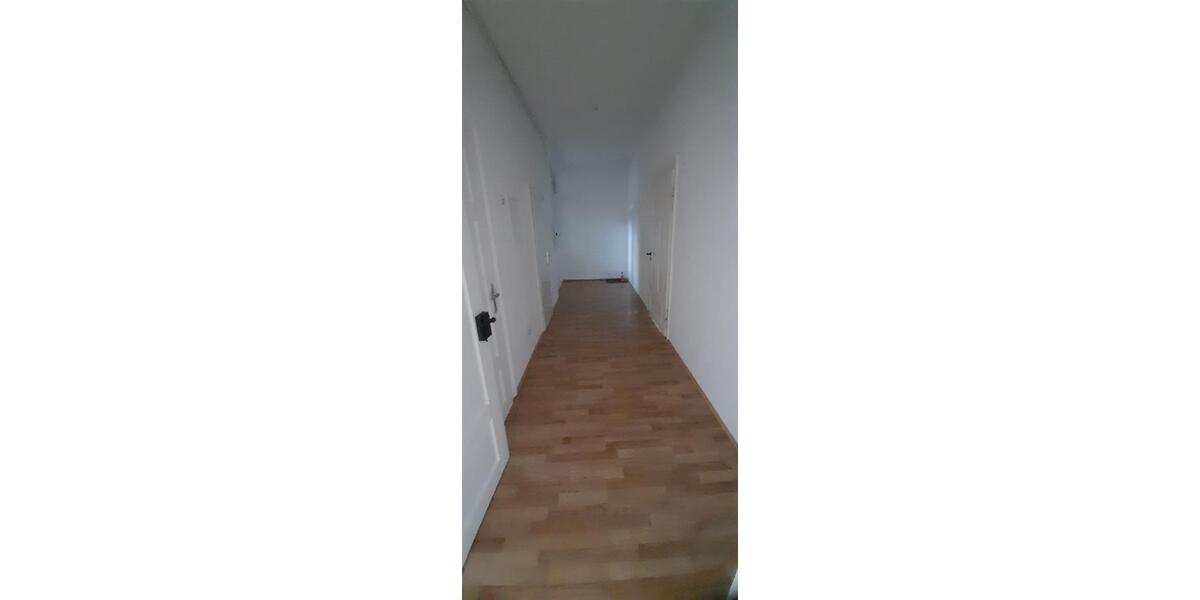Etagenwohnung Glauchau - 3 Zimmer, 70 m&sup2;, 379&euro; | Angebot:22267896