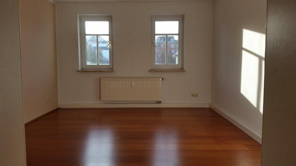 Dachgeschoßwohnung Limbach-Oberfrohna Oberfrohna - 2 Zimmer, 59 m&sup2;, 355&euro; | Angebot:24075560