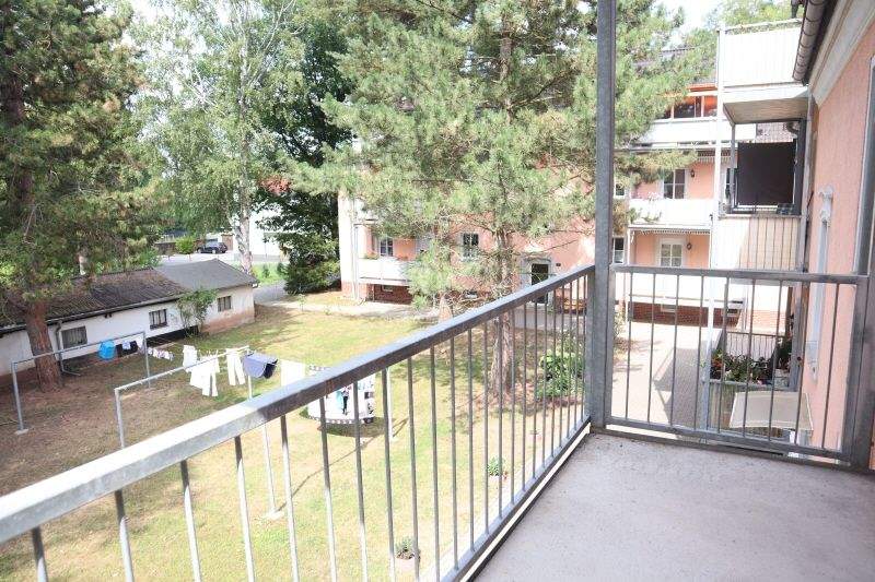 Etagenwohnung Zwickau Maxhütte - 3 Zimmer, 69 m&sup2;, 449&euro; | Angebot:25738186