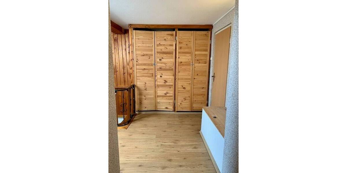 Reihenendhaus Reichenbach - 6 Zimmer, 127 m&sup2;, 85.000&euro; | Angebot:25662050