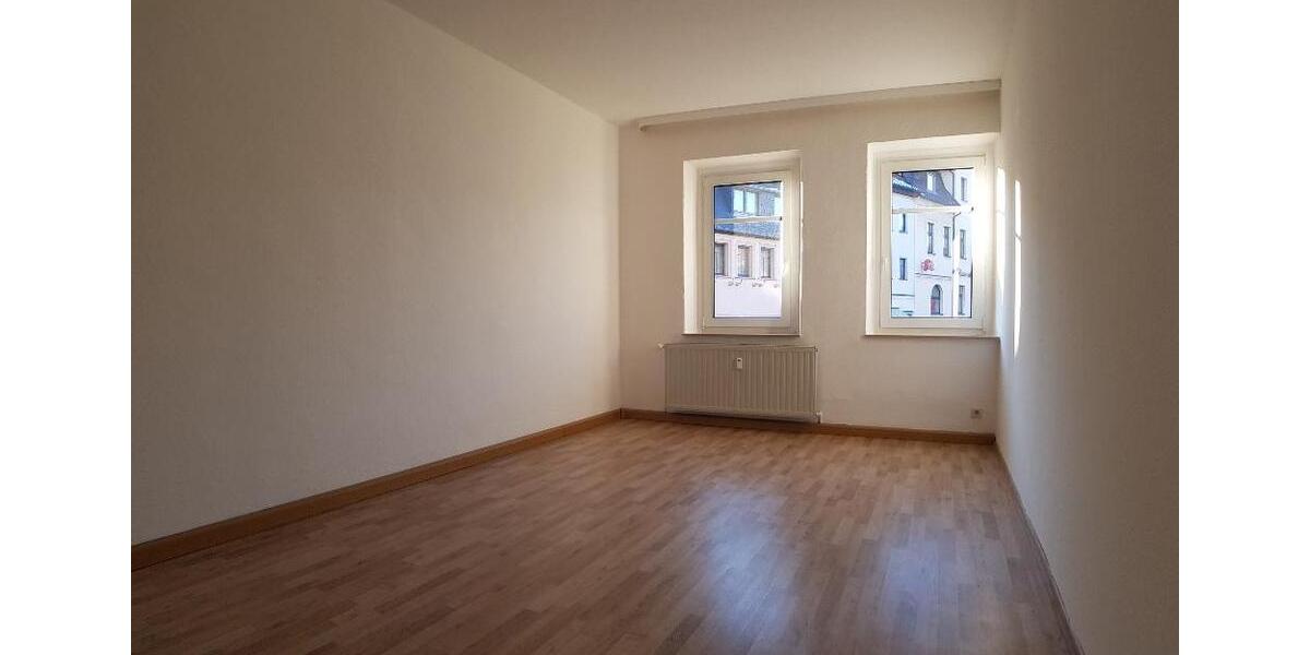 Etagenwohnung Waldenburg - 2 Zimmer, 76 m&sup2;, 300&euro; | Angebot:20444550