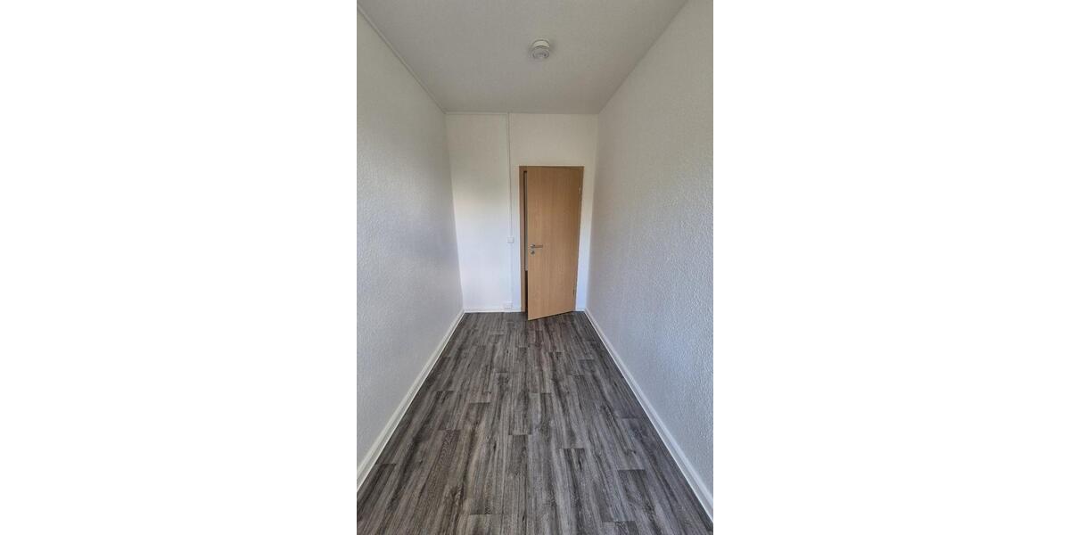 Etagenwohnung Hohenstein-Ernstthal Ernstthal - 3 Zimmer, 56 m&sup2;, 325&euro; | Angebot:25257521