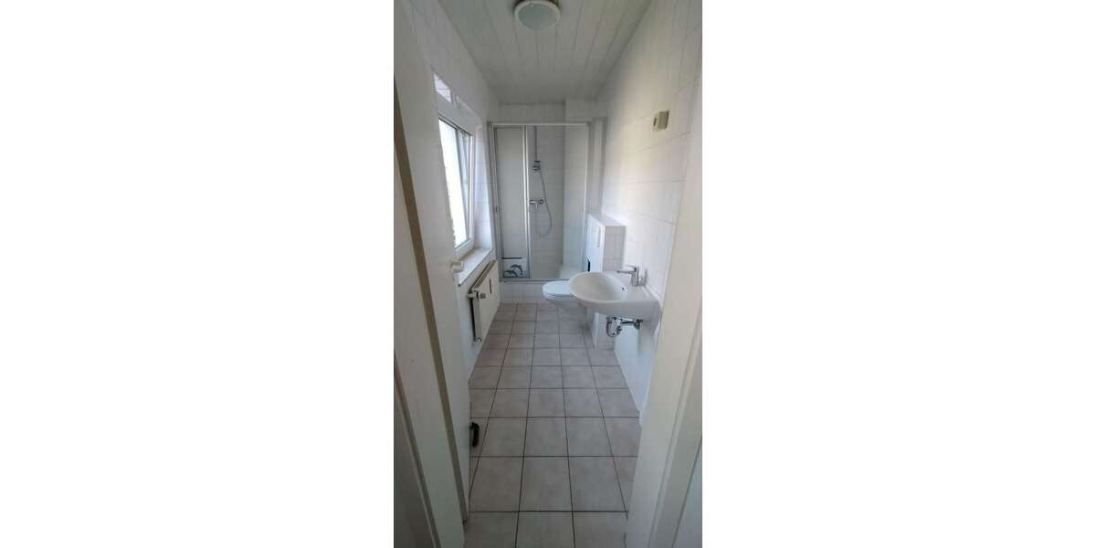 Etagenwohnung Zwickau Marienthal Ost - 2 Zimmer, 50 m&sup2;, 250&euro; | Angebot:22242496