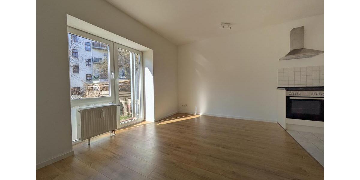Terrassenwohnung Zwickau - 1.5 Zimmer, 39 m&sup2;, 275&euro; | Angebot:25945675