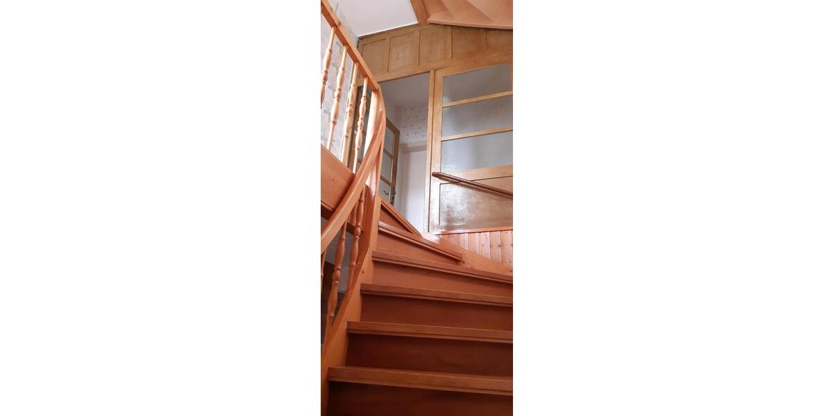 Reihenhaus Crimmitschau - 8 Zimmer, 130 m&sup2;, 89.000&euro; | Angebot:25339508