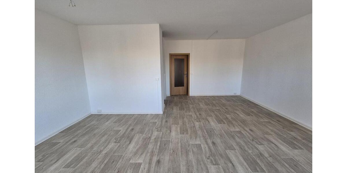 Etagenwohnung Hohenstein-Ernstthal Ernstthal - 3 Zimmer, 69 m&sup2;, 425&euro; | Angebot:24704363
