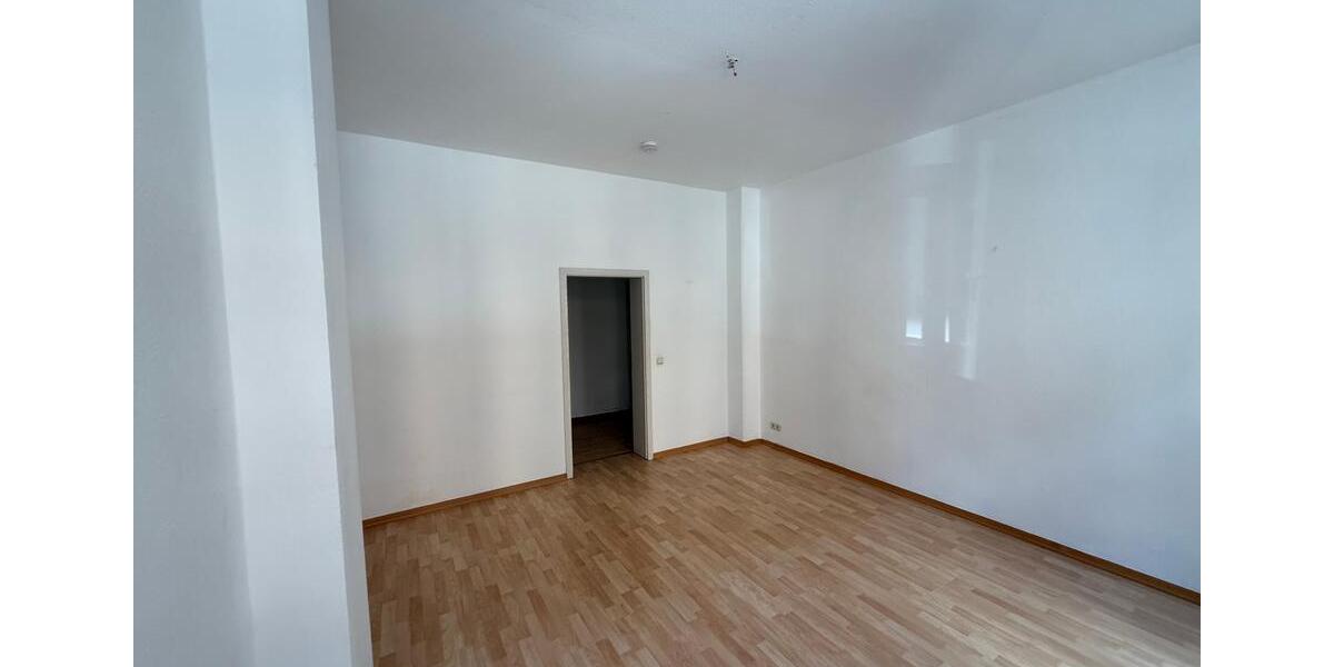 Etagenwohnung Zwickau - 3 Zimmer, 84 m&sup2;, 449&euro; | Angebot:25756491