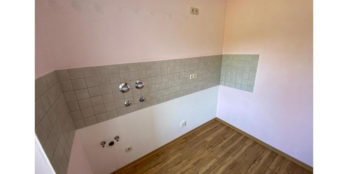 Etagenwohnung Reichenbach im Vogtland - 2 Zimmer, 49 m&sup2;, 225&euro; | Angebot:17237384