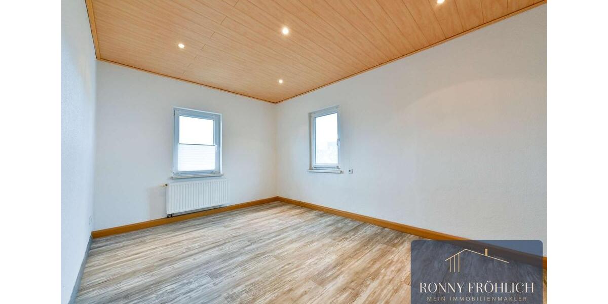 Etagenwohnung Lauter-Bernsbach Bernsbach - 5 Zimmer, 120 m&sup2;, 700&euro; | Angebot:24506922