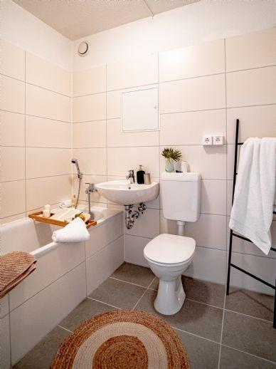 Etagenwohnung Crimmitschau - 3 Zimmer, 66 m&sup2;, 393&euro; | Angebot:19444135