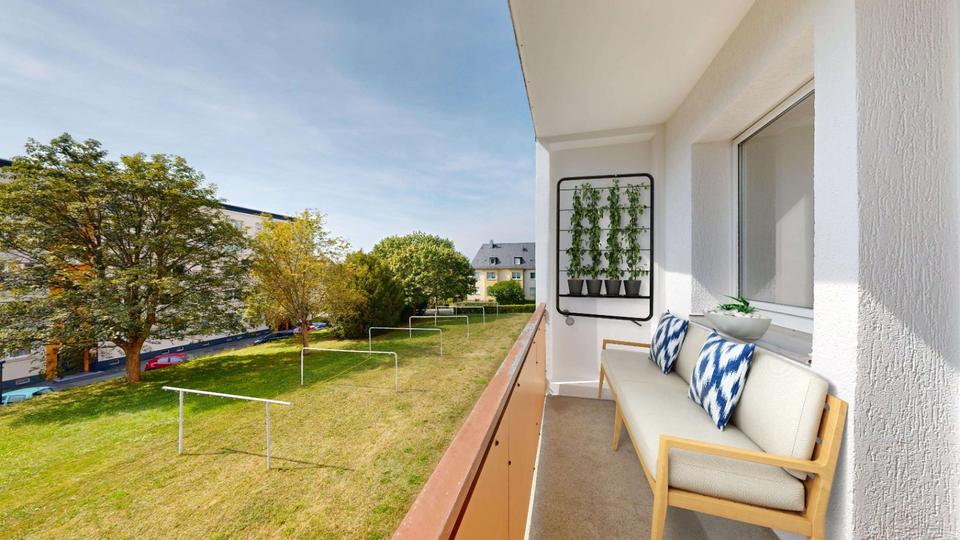 Etagenwohnung Reichenbach im Vogtland - 2 Zimmer, 60 m&sup2;, 405&euro; | Angebot:25080846