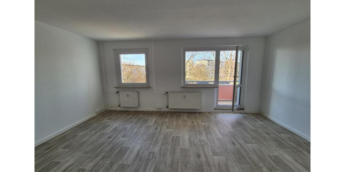 Etagenwohnung Hohenstein-Ernstthal Ernstthal - 3 Zimmer, 69 m&sup2;, 425&euro; | Angebot:24704363