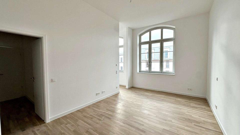 Etagenwohnung Zwickau - 2 Zimmer, 56 m&sup2;, 450&euro; | Angebot:23873168