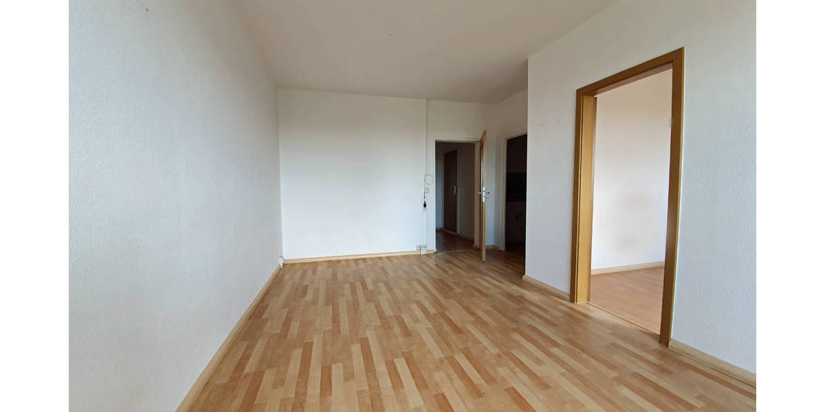 Etagenwohnung Zwickau Eckersbach - 3 Zimmer, 55 m&sup2;, 330&euro; | Angebot:25680125