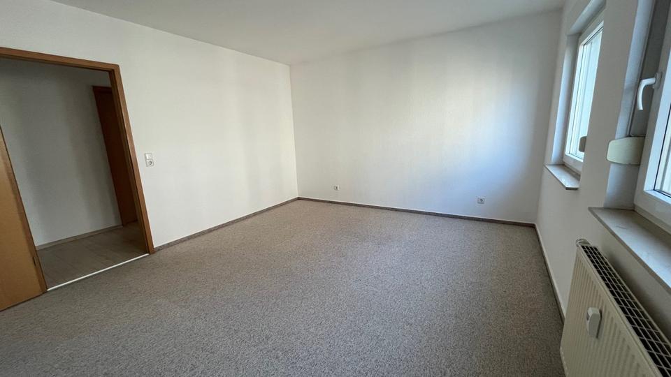 Etagenwohnung Zwickau Neuplanitz - 2 Zimmer, 68 m&sup2;, 370&euro; | Angebot:17651418