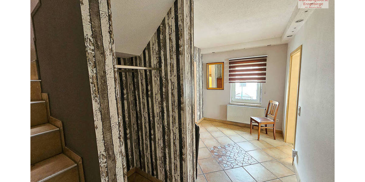 Einfamilienhaus Bockau - 9 Zimmer, 197 m&sup2;, 229.000&euro; | Angebot:25688290