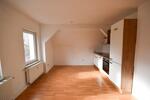 Dachgeschoßwohnung Zwickau Neuplanitz - 2 Zimmer, 70 m&sup2;, 395&euro; | Angebot:25223106