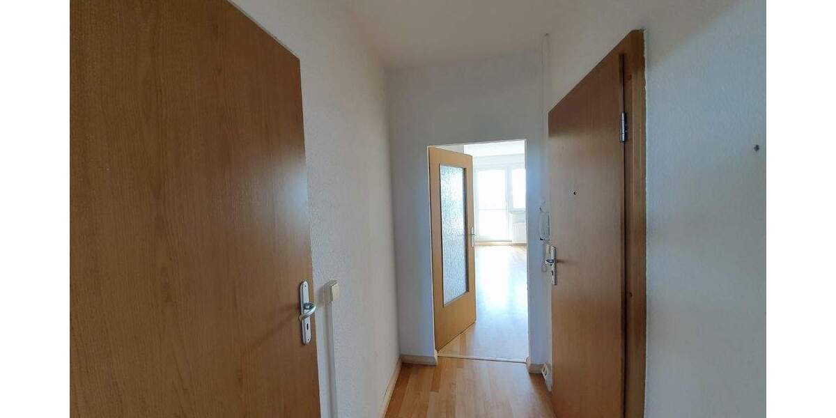 Etagenwohnung Zwickau Eckersbach - 3 Zimmer, 55 m&sup2;, 330&euro; | Angebot:25680125