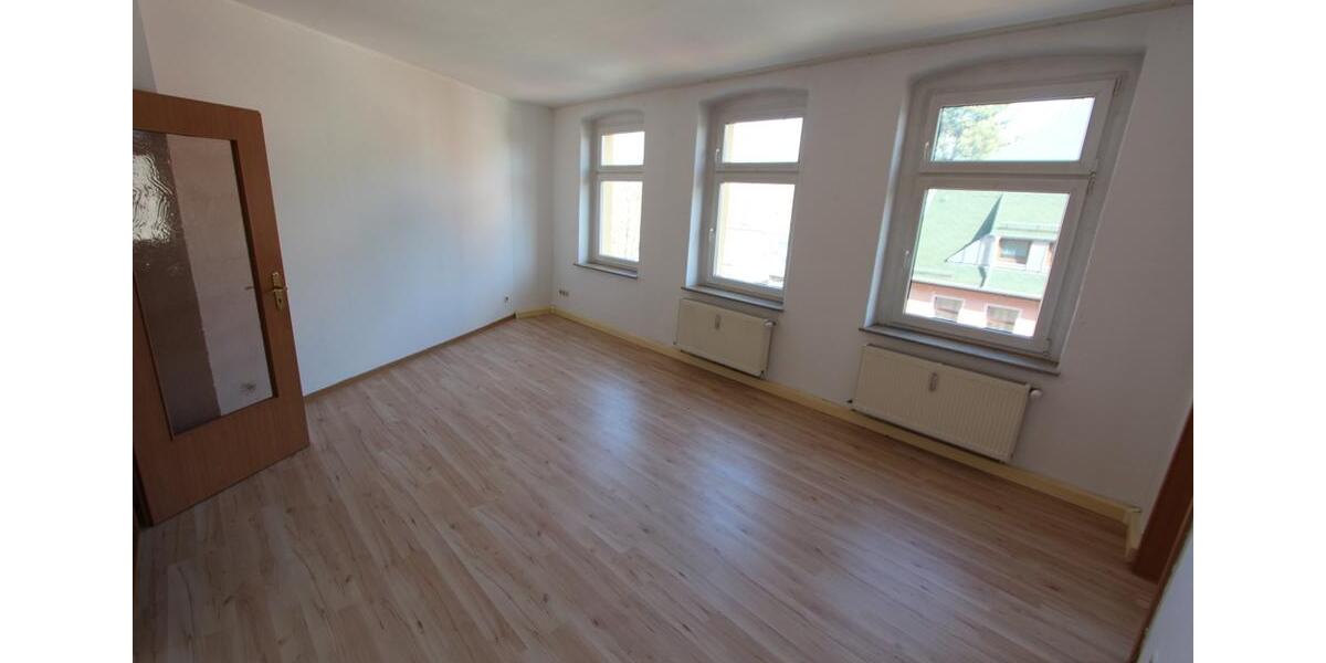 Etagenwohnung Glauchau - 2 Zimmer, 53 m&sup2;, 250&euro; | Angebot:19859241