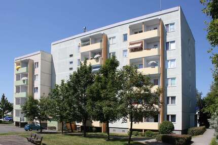 Wohnung Werdau Werdau, Stadt - 1 Zimmer, 33 m&sup2;, 200&euro; | Angebot:25390667