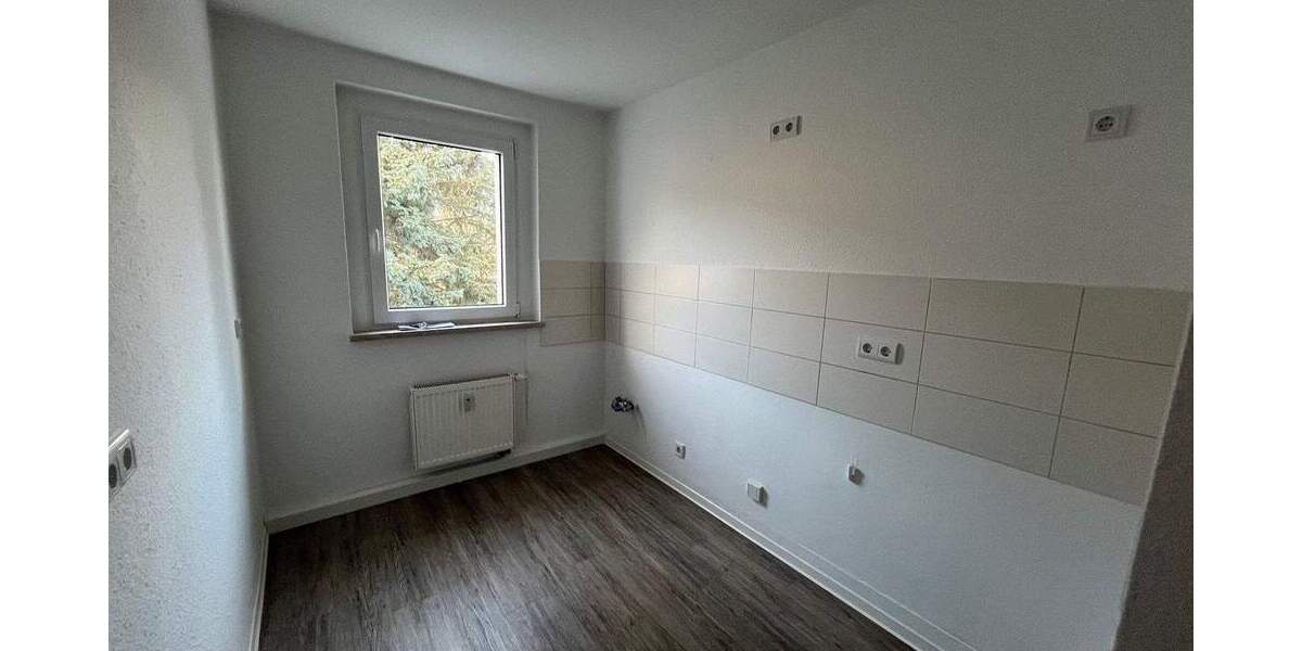 Etagenwohnung Zwickau Marienthal - 3 Zimmer, 60 m&sup2;, 370&euro; | Angebot:25778677