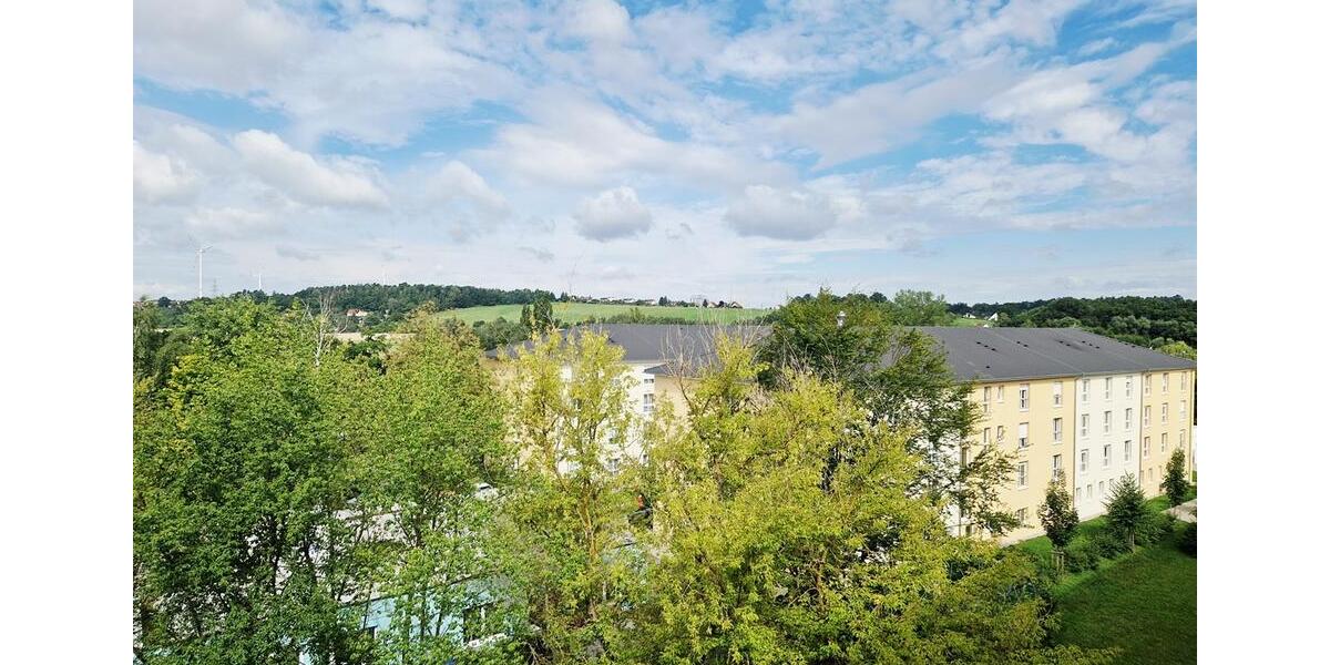 Etagenwohnung Glauchau - 3 Zimmer, 67 m&sup2;, 400&euro; | Angebot:24680366