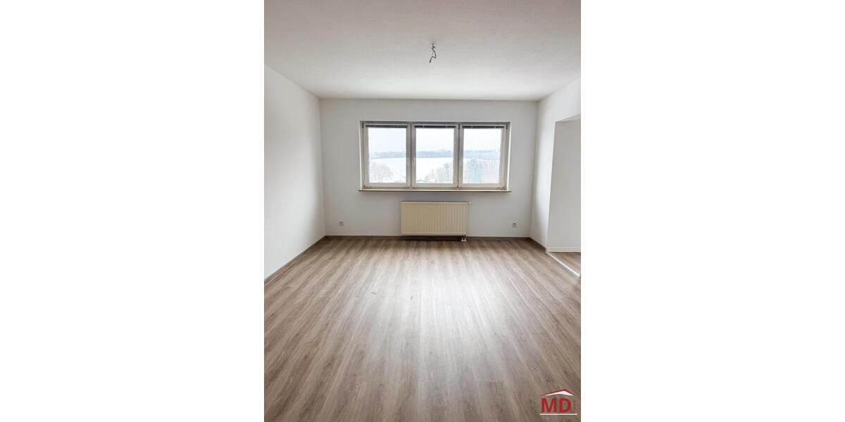 Etagenwohnung Oelsnitz (Erzgebirge) - 2 Zimmer, 60 m&sup2;, 450&euro; | Angebot:24812636