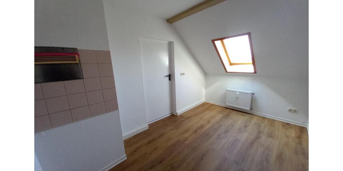 Etagenwohnung Gößnitz - 2 Zimmer, 62 m&sup2;, 345&euro; | Angebot:16998841
