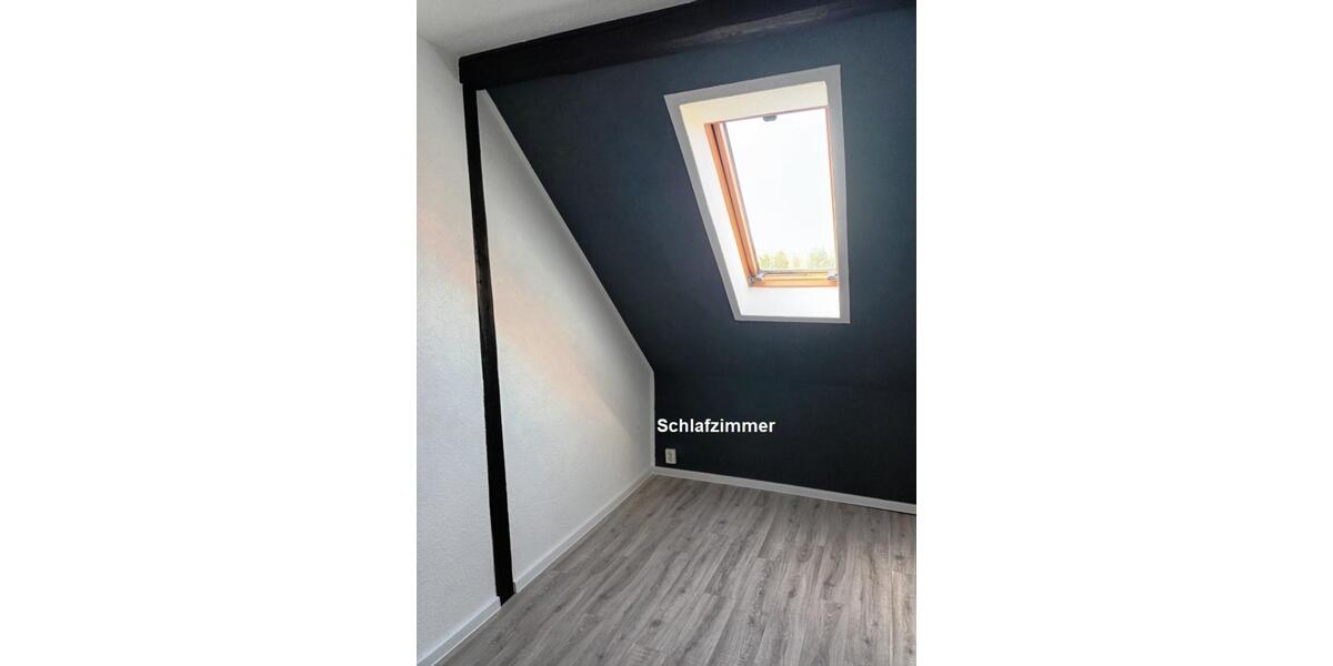 Etagenwohnung Crimmitschau - 2 Zimmer, 65 m&sup2;, 350&euro; | Angebot:25904953