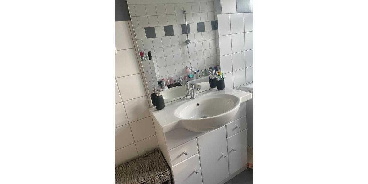 Etagenwohnung Zwickau Zwickau-Nord - 2 Zimmer, 64 m&sup2;, 360&euro; | Angebot:24653538
