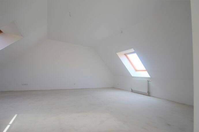 Etagenwohnung Hohenstein-Ernstthal Ernstthal - 2 Zimmer, 77 m&sup2;, 360&euro; | Angebot:25687517