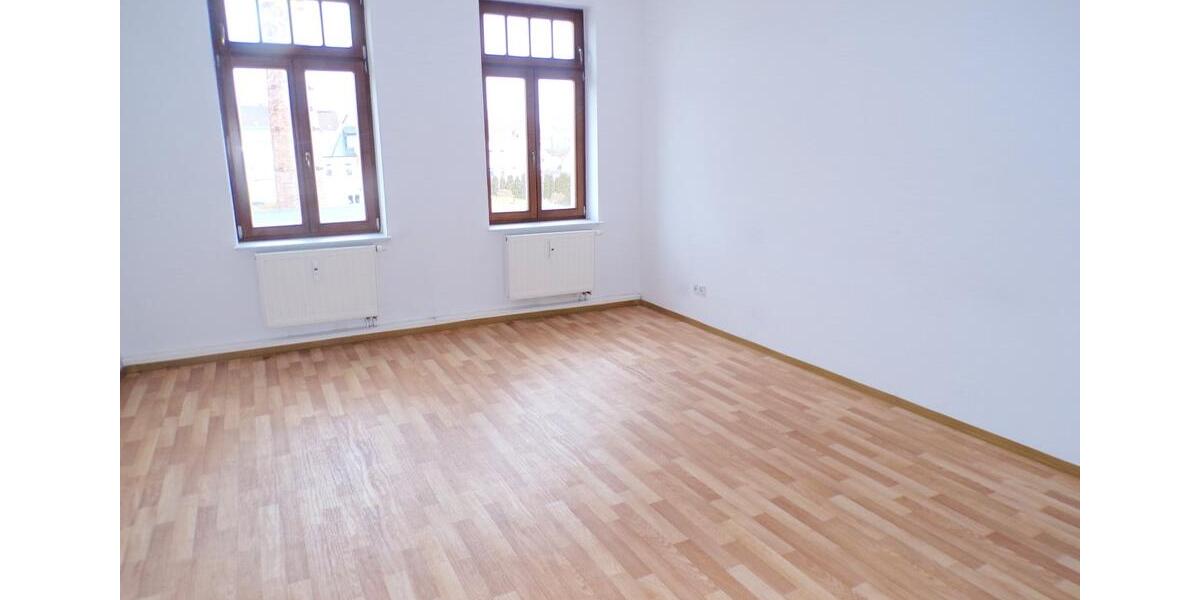 Etagenwohnung Werdau - 2 Zimmer, 67 m&sup2;, 380&euro; | Angebot:25249794