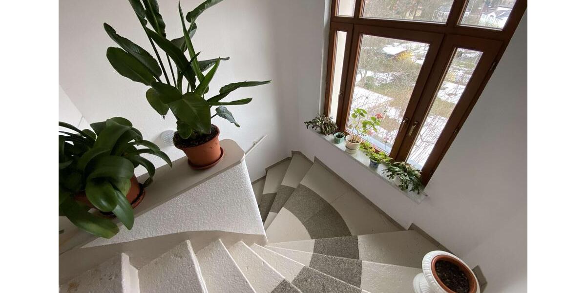 Etagenwohnung Reichenbach im Vogtland - 3 Zimmer, 83 m&sup2;, 480&euro; | Angebot:25351039