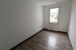 Etagenwohnung Schmölln - 2 Zimmer, 49 m&sup2;, 300&euro; | Angebot:24177620