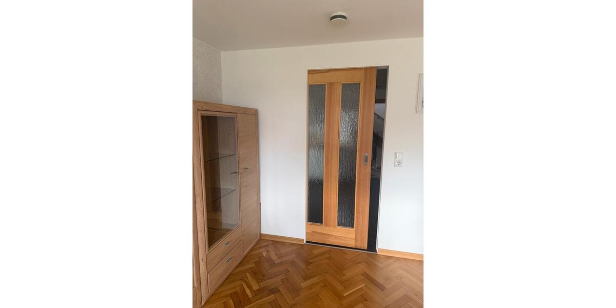 Etagenwohnung Zwickau Zwickau-Nord - 4 Zimmer, 160 m&sup2;, 1.550&euro; | Angebot:26662713