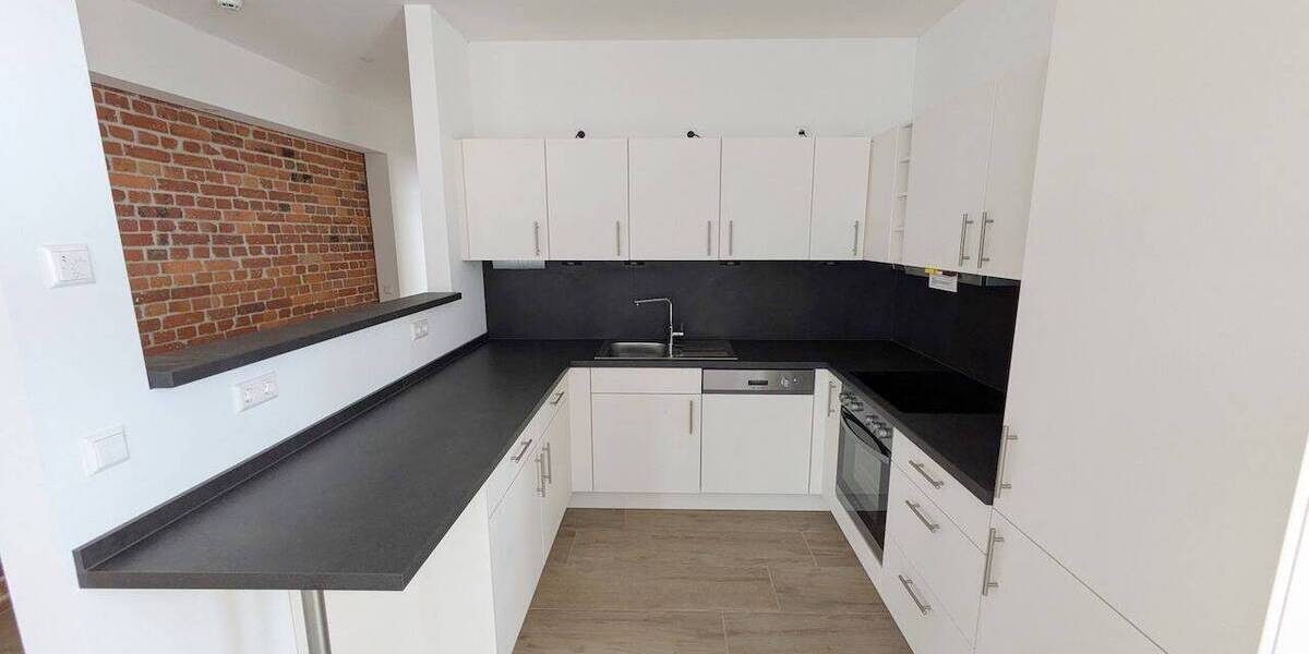 Etagenwohnung Zwickau Innenstadt - 2 Zimmer, 83 m&sup2;, 800&euro; | Angebot:25820188