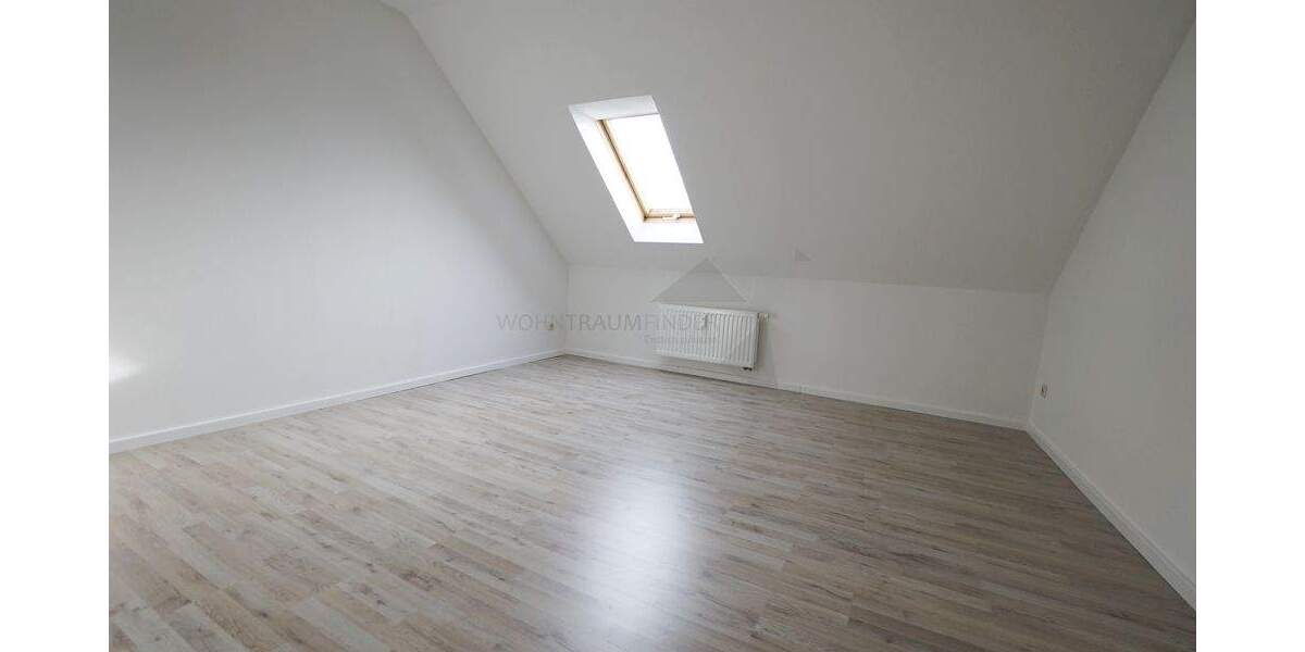 Etagenwohnung Zwickau Pölbitz - 4 Zimmer, 83 m&sup2;, 551&euro; | Angebot:25734229