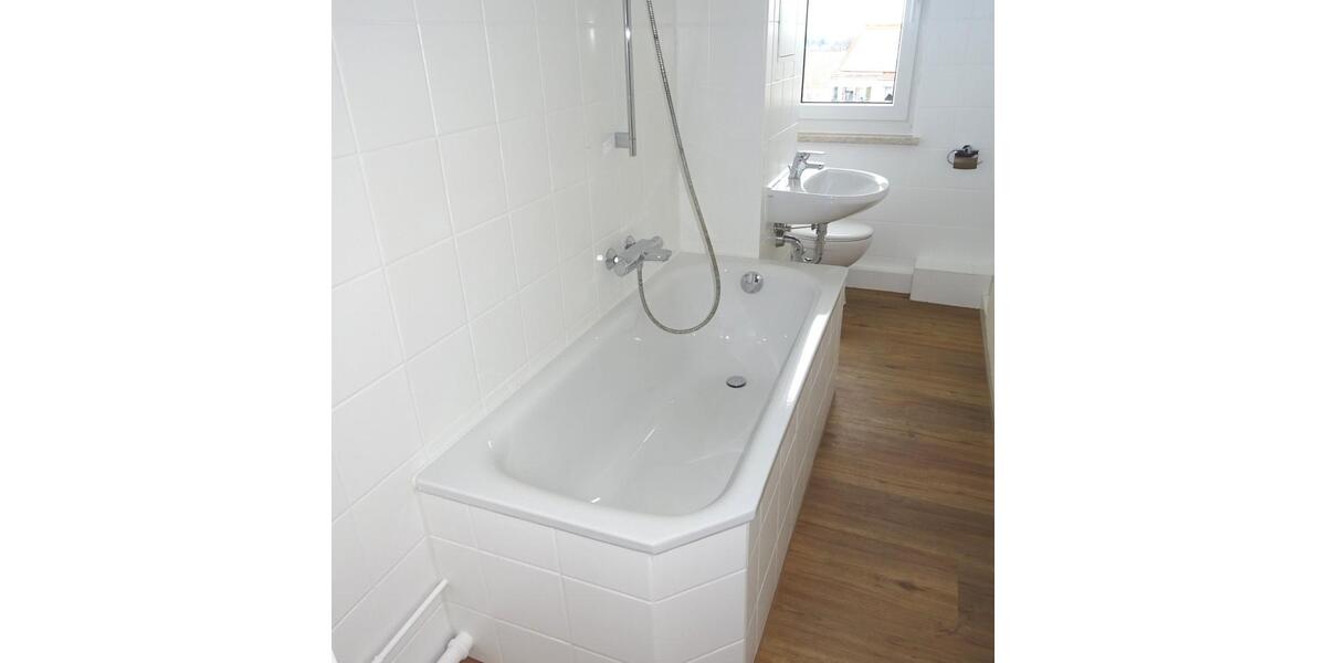 Etagenwohnung Werdau - 3 Zimmer, 59 m&sup2;, 340&euro; | Angebot:25428643