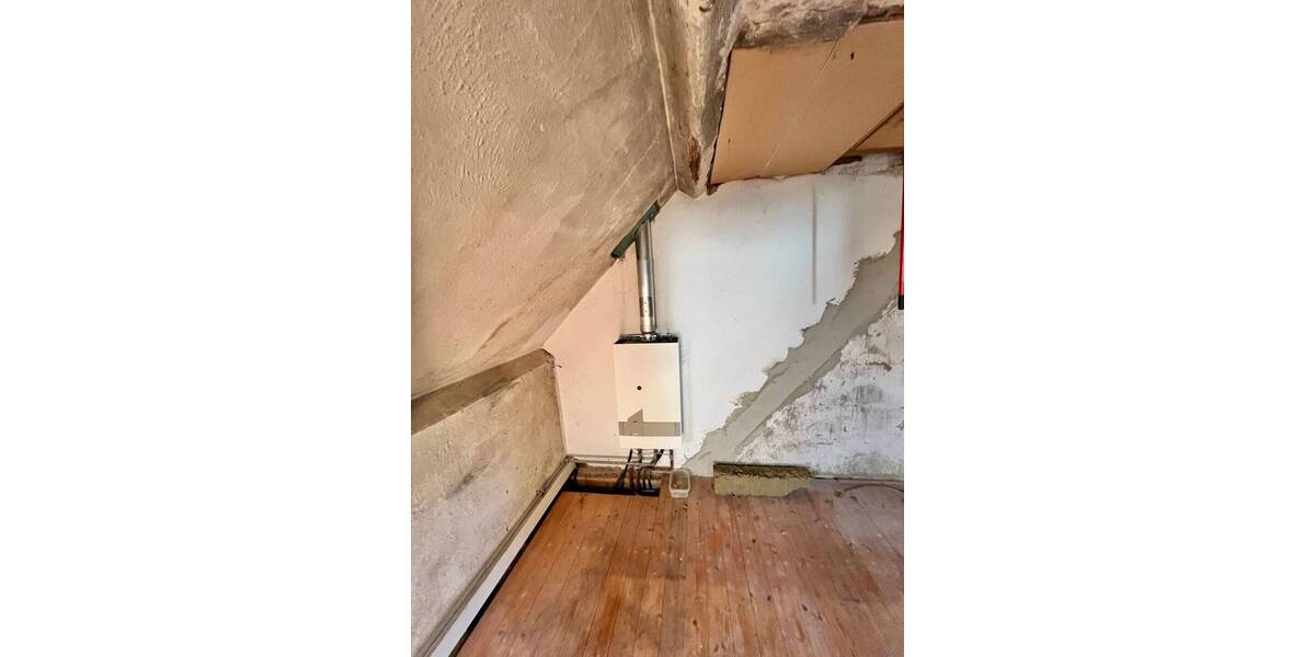 Mehrfamilienhaus, Wohnhaus Lengenfeld - 4 Zimmer, 150 m&sup2;, 85.000&euro; | Angebot:25708235