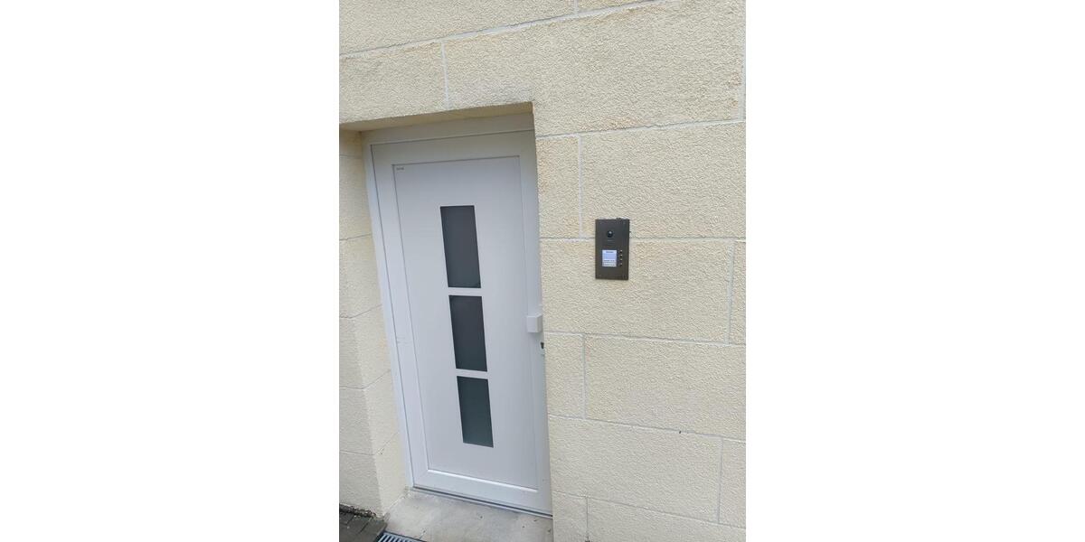 Etagenwohnung Limbach-Oberfrohna Oberfrohna - 3.5 Zimmer, 129 m&sup2;, 990&euro; | Angebot:25833887