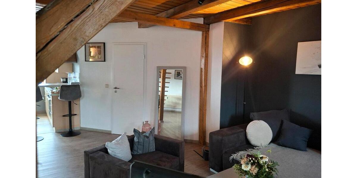 Dachgeschoßwohnung Netzschkau - 2.5 Zimmer, 75 m&sup2;, 390&euro; | Angebot:25161911