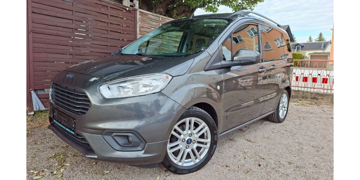 Ford Tourneo Courier 61.228 km 10.950 &euro; Limbach-Oberfrohna 09212