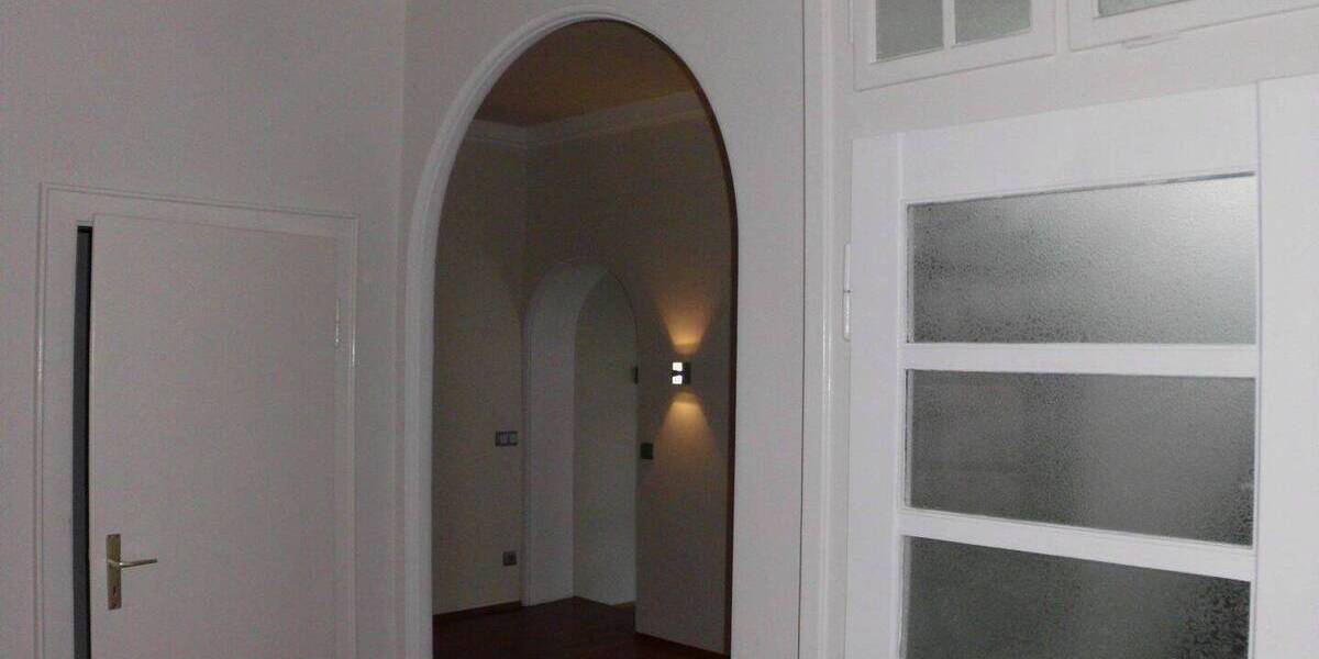 Etagenwohnung Zwickau Innenstadt - 3 Zimmer, 132 m&sup2;, 925&euro; | Angebot:25880935