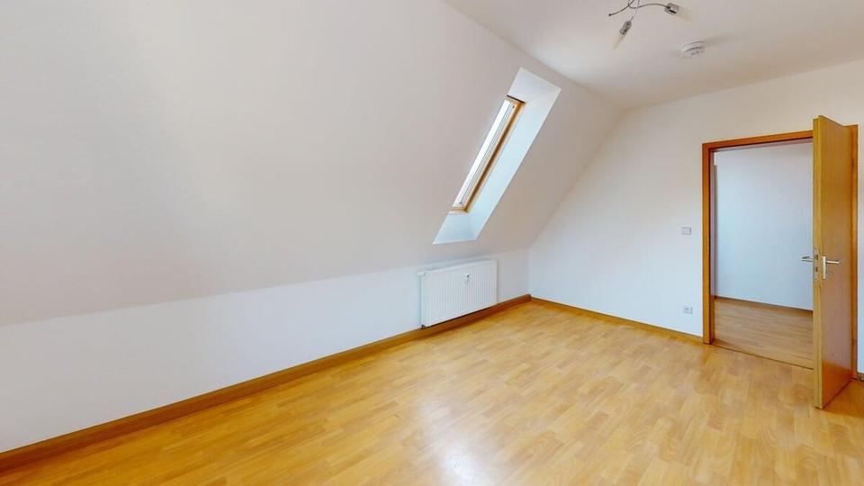 Dachgeschoßwohnung Waldenburg - 2 Zimmer, 62 m&sup2;, 320&euro; | Angebot:25230887