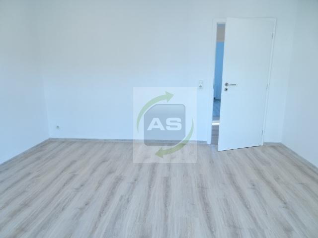 Etagenwohnung Zwickau - 4 Zimmer, 97 m&sup2;, 720&euro; | Angebot:25719762
