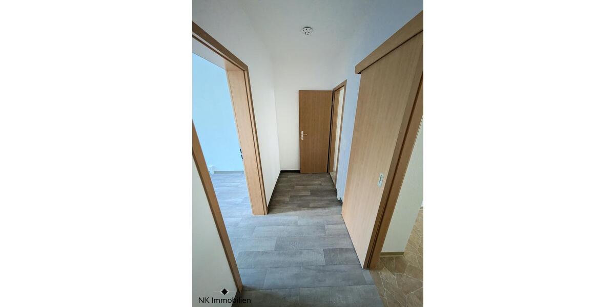 Erdgeschoßwohnung Limbach-Oberfrohna Oberfrohna - 2 Zimmer, 51 m&sup2;, 327&euro; | Angebot:26681035
