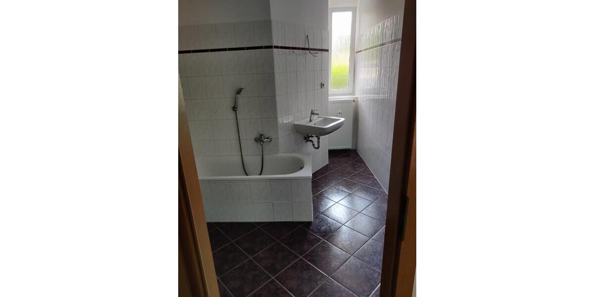 Hochparterre Limbach-Oberfrohna Oberfrohna - 2 Zimmer, 51 m&sup2;, 362&euro; | Angebot:25923559