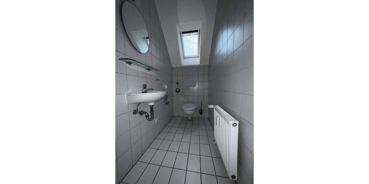 Etagenwohnung Zwickau Innenstadt - 2 Zimmer, 67 m&sup2;, 440&euro; | Angebot:25670164