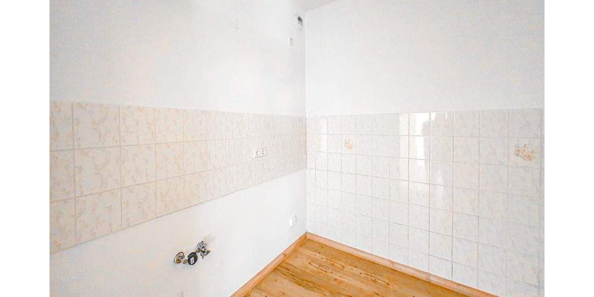 Etagenwohnung Zwickau Eckersbach - 3 Zimmer, 55 m&sup2;, 330&euro; | Angebot:25733946