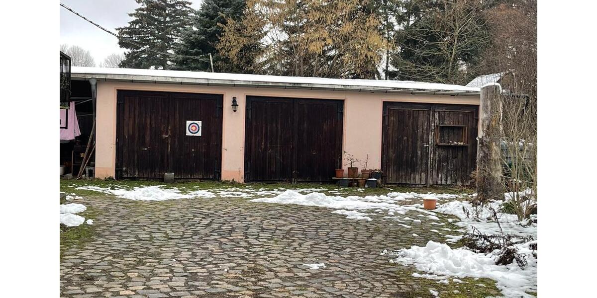 Etagenwohnung Glauchau - 3 Zimmer, 105 m&sup2;, 1.000&euro; | Angebot:24781604